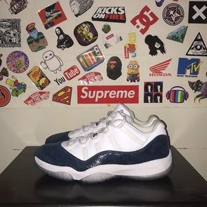 Air Jordan 11 Low Snakeskin Navy